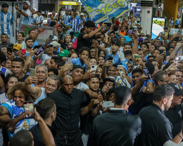 Paysandu é recebido por multidão após o tetra da Copa Verde