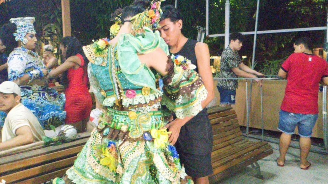 Anáguas, brilhos e babados do Miss Caipira da Diversidade 