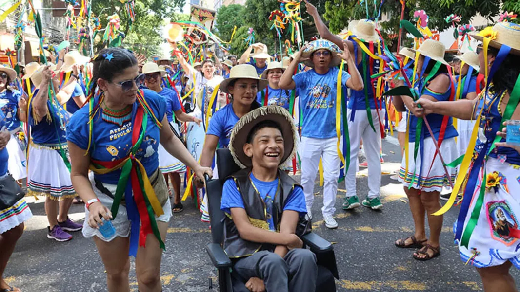 Fotos: veja imagens do terceiro arrastão do Pavulagem 2024