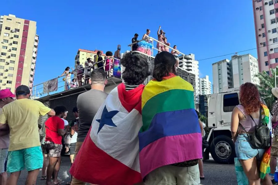 Veja imagens da primeira Marcha do Orgulho Trans do Pará