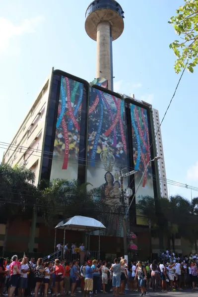 Imagens da homenagem do Grupo RBA à N.S de Nazaré