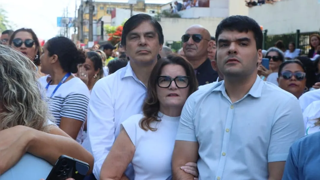 Imagens da homenagem do Grupo RBA à N.S de Nazaré