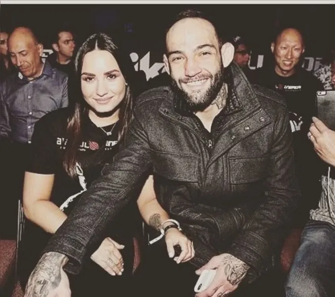 Demi Lovato se pronuncia sobre morte de lutador brasileiro