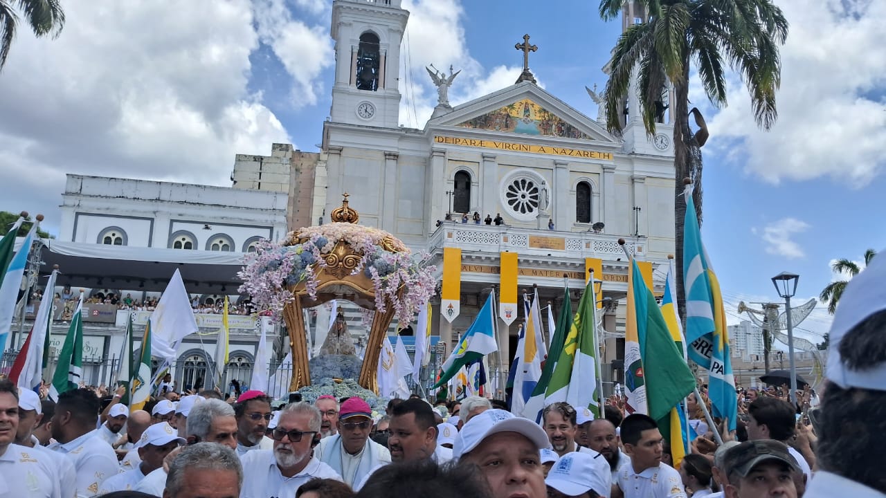 
        
        
            FOTOS: veja momentos emocionantes do Círio de Nazaré
        
    