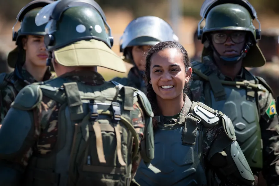 Alistamento militar feminino inicia nesta quarta-feira (1º)