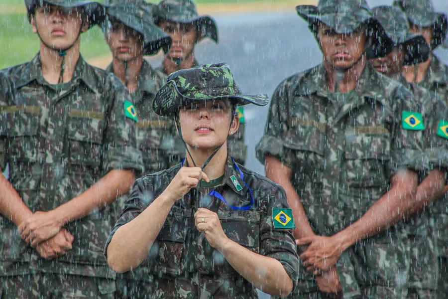 Alistamento militar feminino inicia nesta quarta-feira (1º)