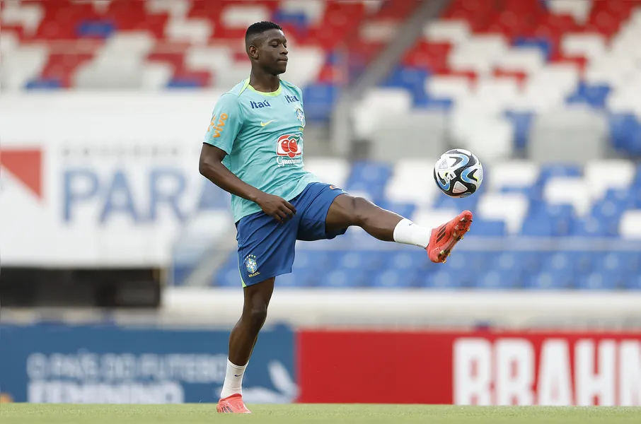 Galeria: confira as fotos do 1º treino da Seleção em Belém