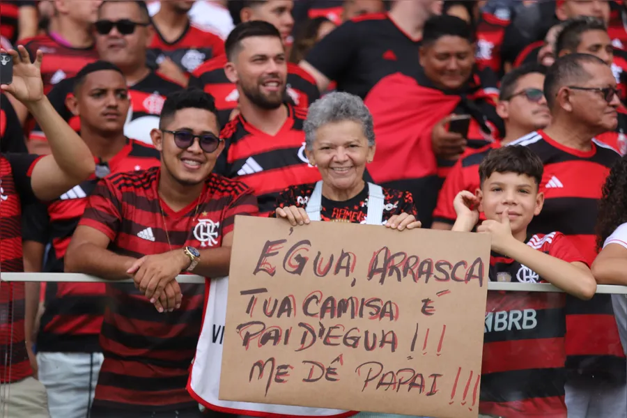 É muita água! Chuva para Flamengo x Botafogo; veja imagens