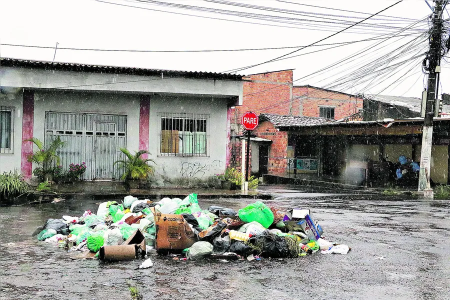 Ananindeua: acúmulo de lixo continua incomodando população