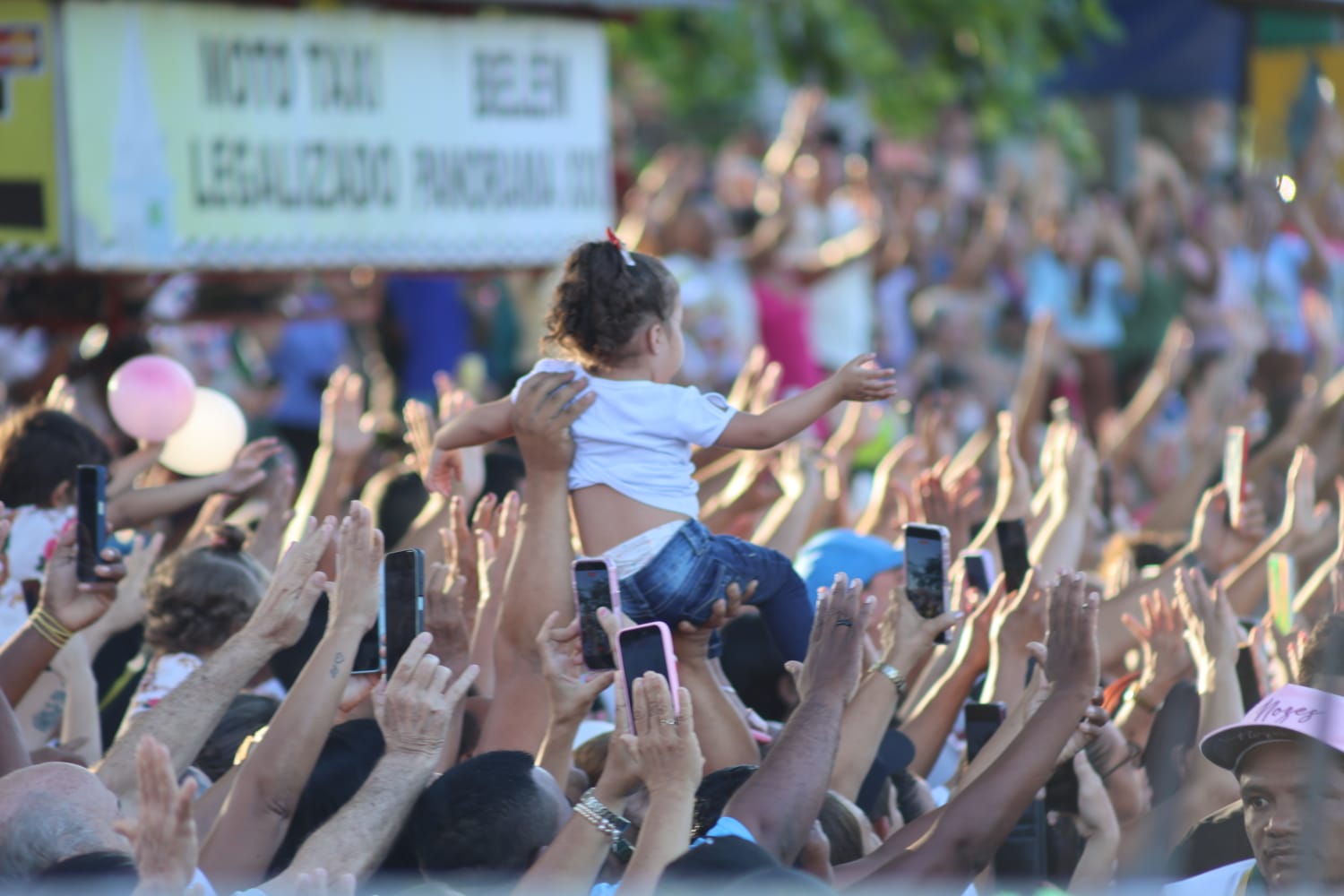
        
            Veja a galeria de fotos da Romaria Rodoviária do Círio 2026
        
    