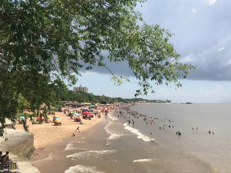 Fotos: banhistas aproveitam o domingão na Ilha do Mosqueiro