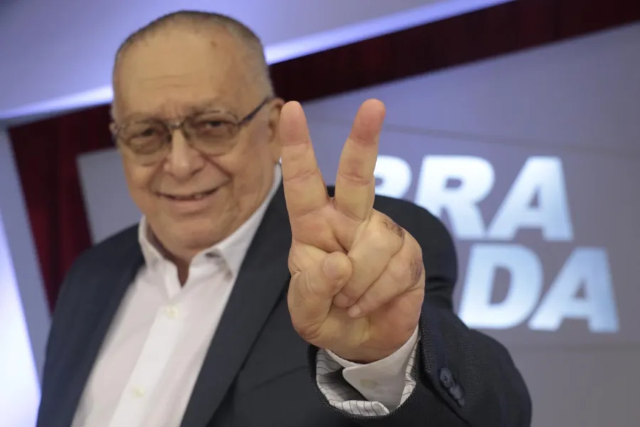 Morre aos 69 anos, o apresentador Luís Eduardo Anaice 