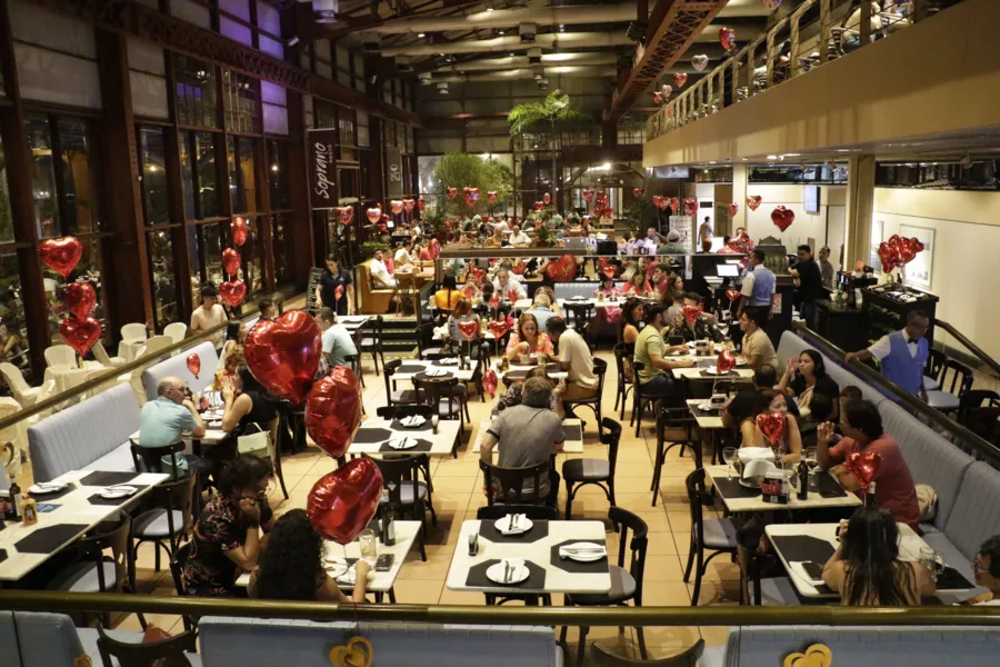Casais elegem a Estação das Docas para curtir a dois. Veja!