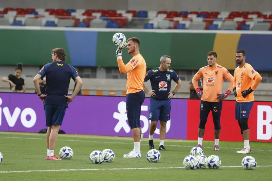 Seleção Brasileira realiza 1º treino em Belém. Veja as fotos