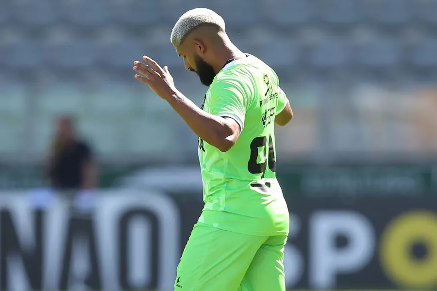 Paraense em Portugal tem sonho de jogar no Pará pela 1ª vez