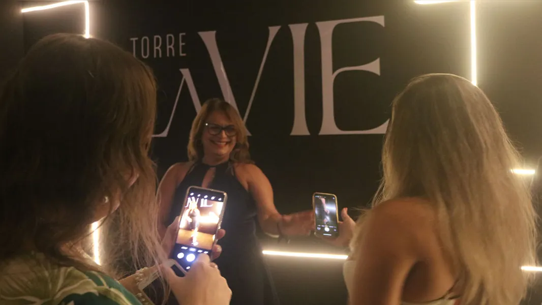 Pré-lançamento: Torre La Vie é sucesso na Leal Moreira