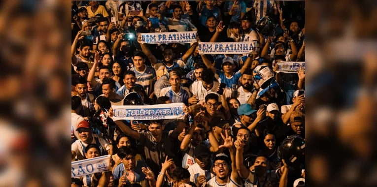 Nos braços da Fiel: Veja as fotos do desembarque do Paysandu