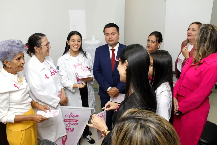 Outubro Rosa: Alepa faz ação social sobre o câncer de mama