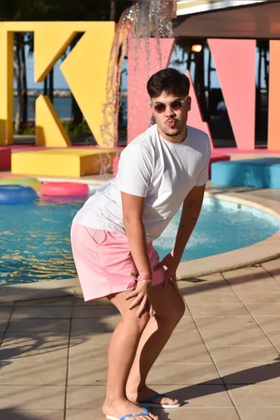 Farofa da Gkay: Fotos da 1ª noite e da pool party de terça