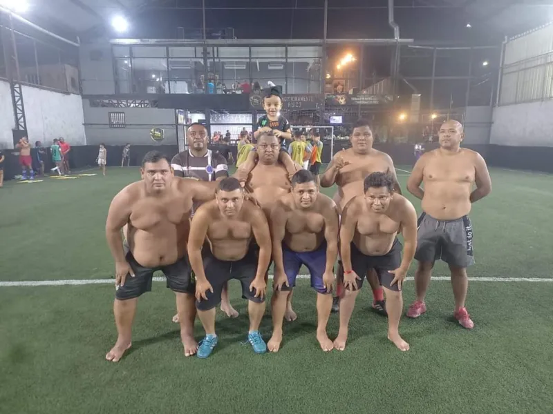 Partida de futebol entre Gordos x Gays viraliza em Belém