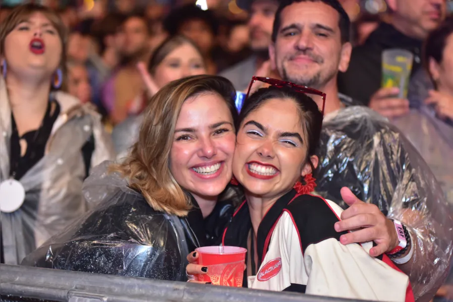 O ex-BBB paraense Marcus e mais famosos na 2ª noite do Lolla