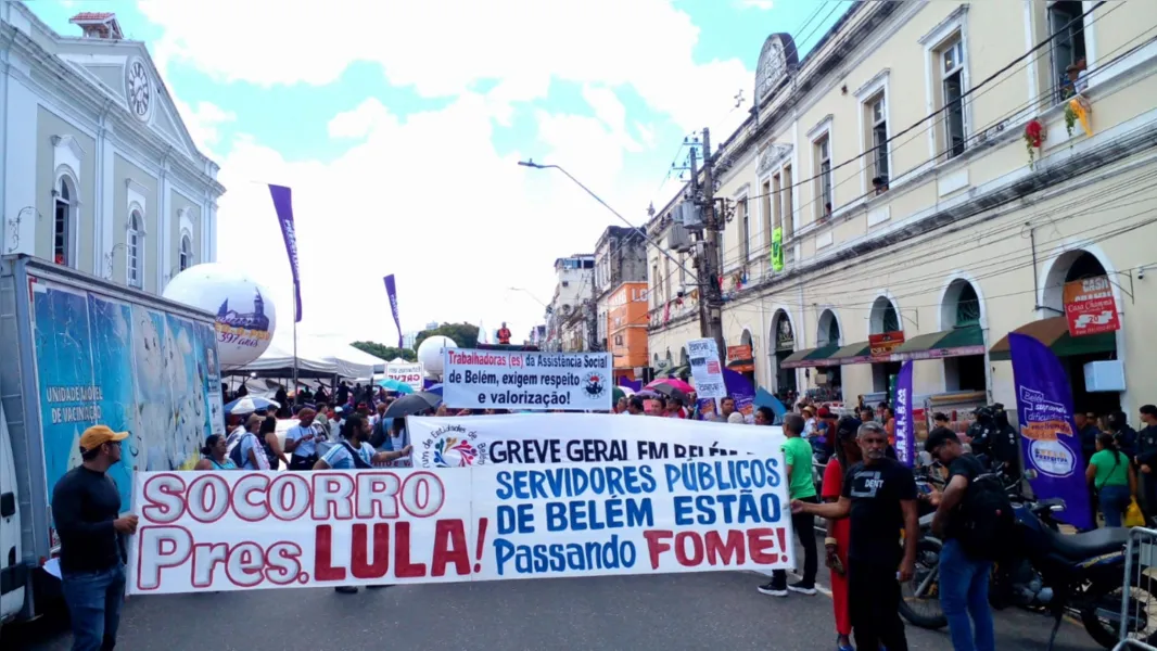 Servidores Municipais voltam a protestar no Ver-o-Peso
