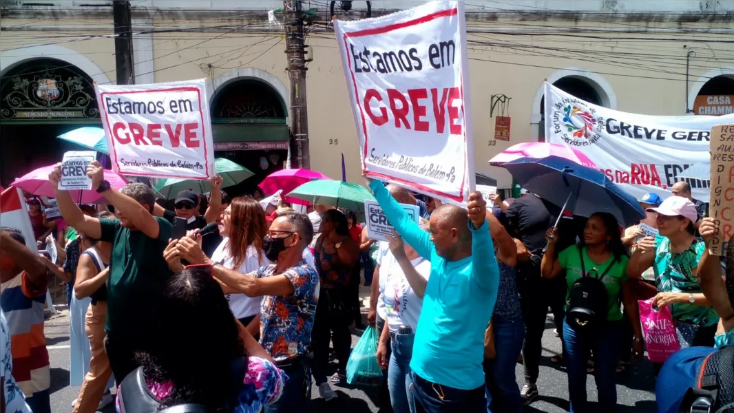 Servidores Municipais voltam a protestar no Ver-o-Peso