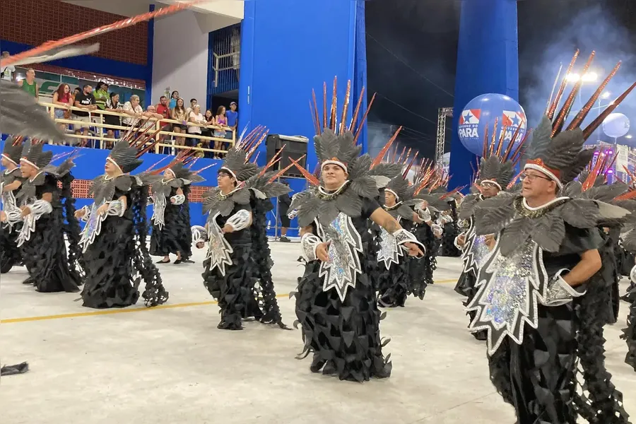 Escolas de Samba encerram desfiles de Carnaval de Belém