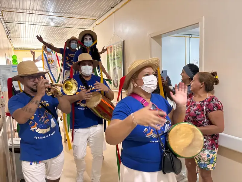 Arraial do Pavulagem leva alegria para pacientes oncológicos