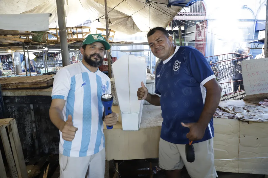 Torcedores do Remo celebram título com zoação no Ver-O-Peso