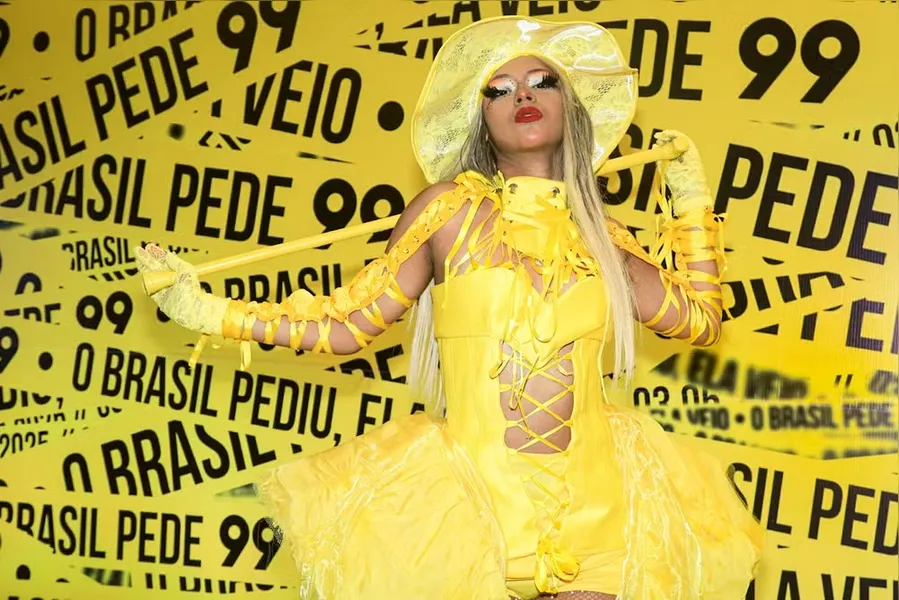 Gaby Amarantos, Juliette e famosos chegam no show da Lady Gaga