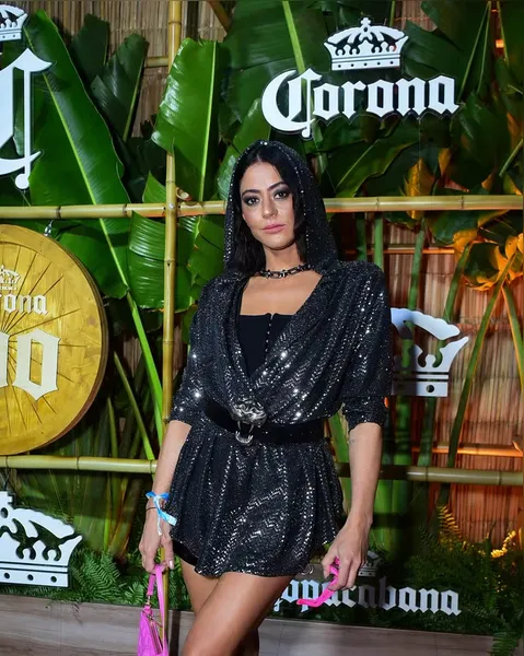 Gaby Amarantos, Juliette e famosos chegam no show da Lady Gaga