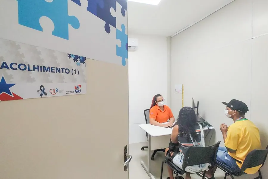 Mães atípicas vivem de amor e desafios: "Ser forte o tempo todo cansa"