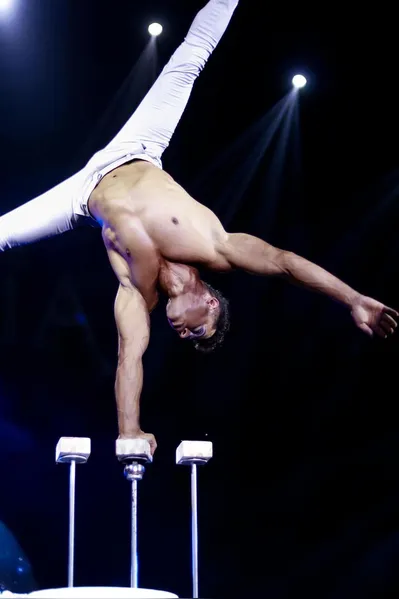 Circo Celestia estreia temporada em Belém