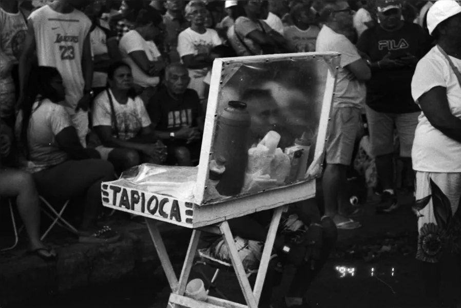 Após boom digital, Geração Z reinventa fotografia analógica no século 21