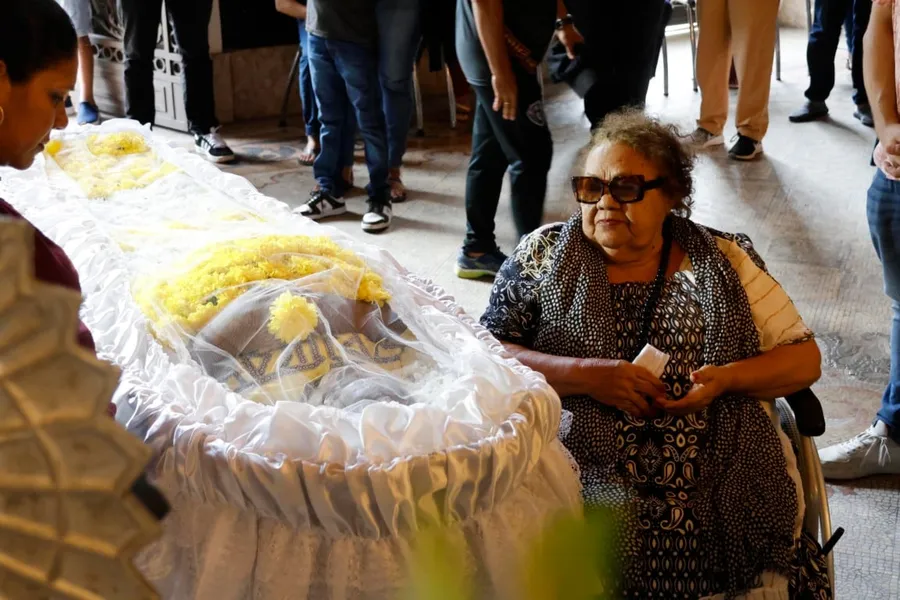 Artistas paraenses se despedem de Mestre Damasceno em Belém