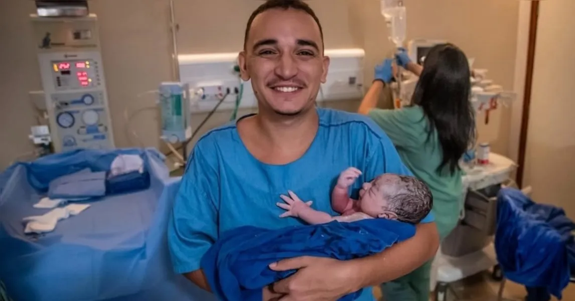 Nasce Joaquim, segundo filho de João Gomes e Ary; veja fotos