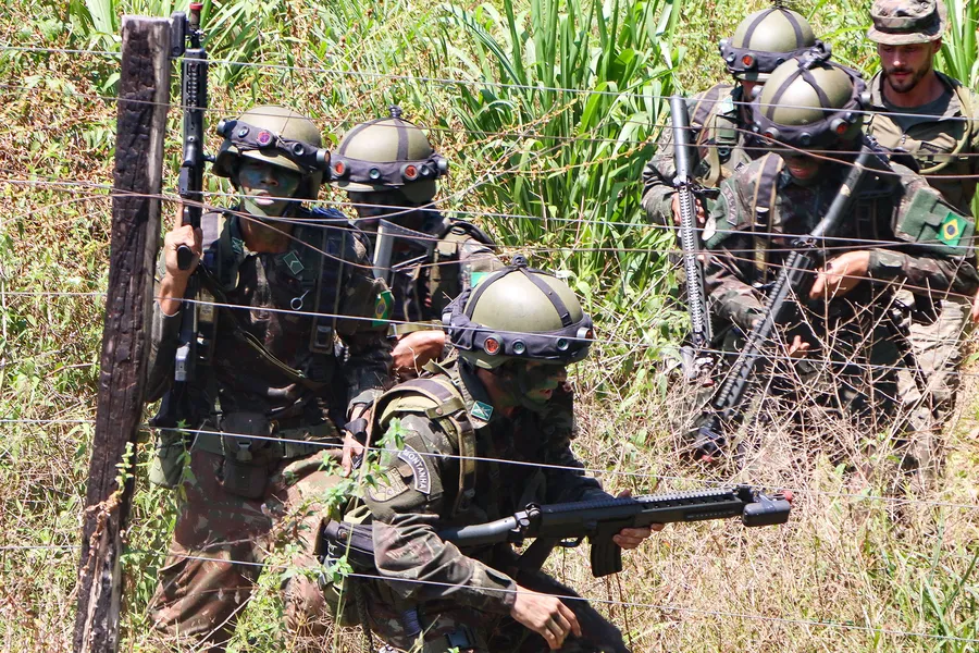 Exército treina defesa antiaérea e segurança para a COP30 em Belém