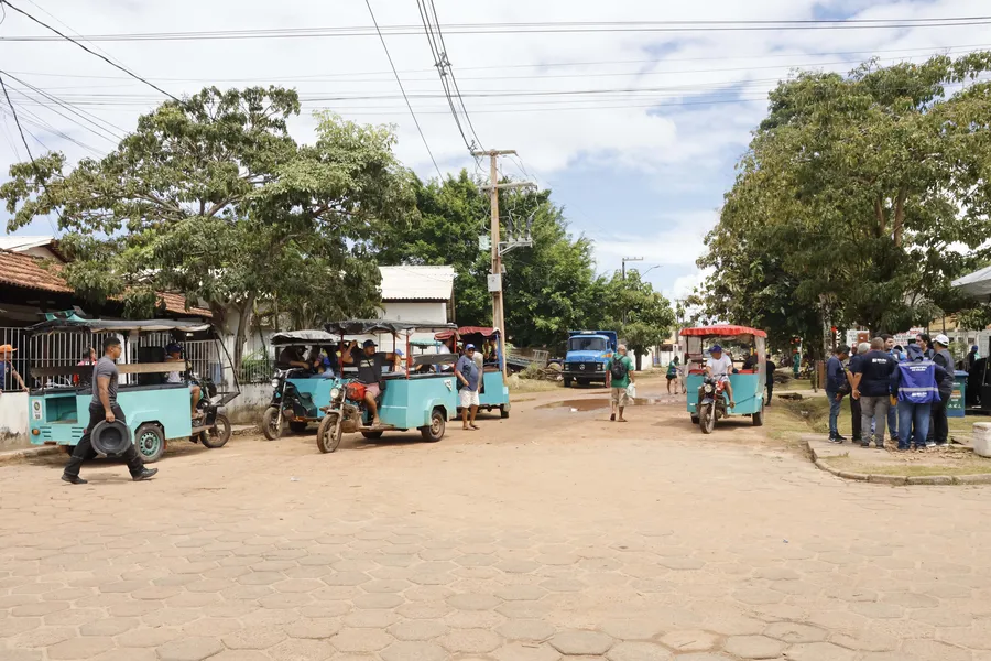Prefeitura de Belém assina serviços para pavimento e água em Cotijuba