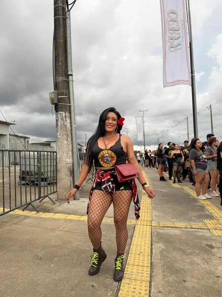 Looks roubam a cena no show do Guns N’ Roses em Belém; veja!