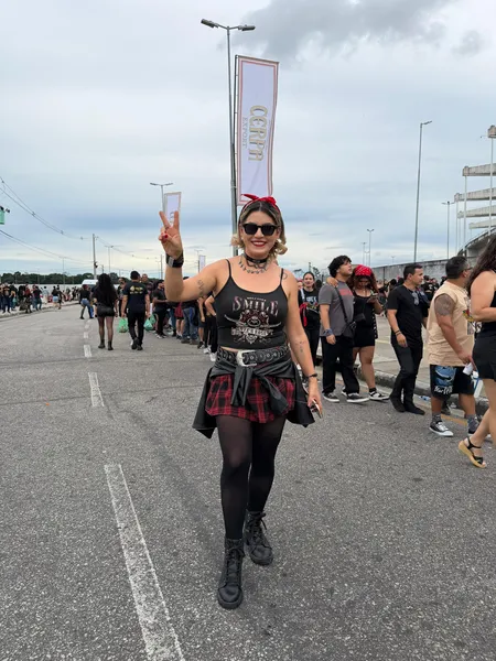 Looks roubam a cena no show do Guns N’ Roses em Belém; veja!