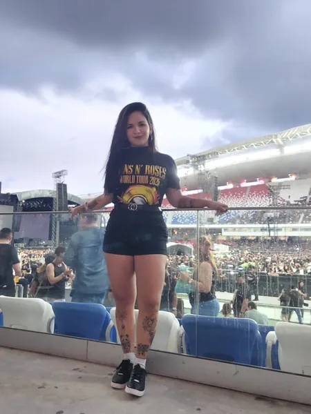 Looks roubam a cena no show do Guns N’ Roses em Belém; veja!
