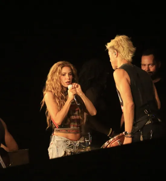 Maria Bethânia e Caetano Veloso ensaiam com Shakira; veja fotos