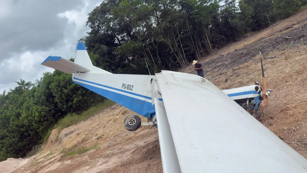 Aeronave cai em propriedade na zona rural de Benevides