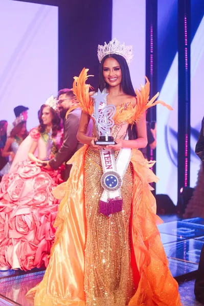 Hellen Gomes é a Primeira Paraense a Conquistar o Miss Brasil Teen 2026