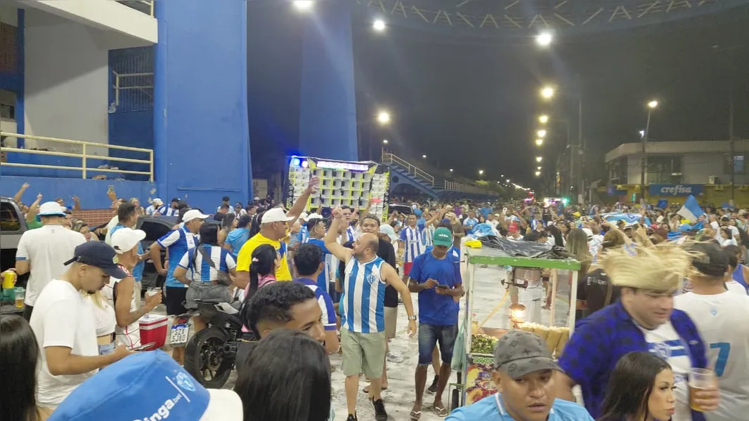 Torcida do Paysandu celebra título da Copa Verde em Belém