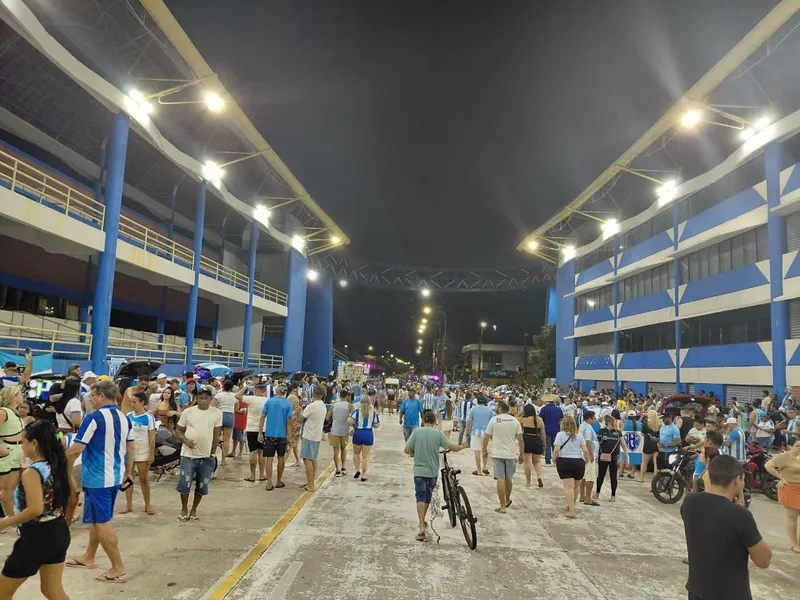 Torcida do Paysandu celebra título da Copa Verde em Belém