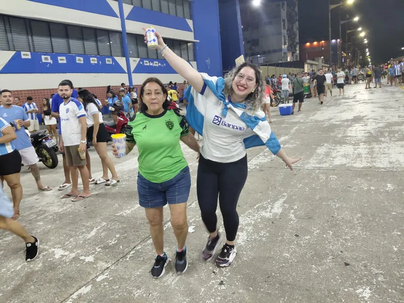 Torcida do Paysandu celebra título da Copa Verde em Belém