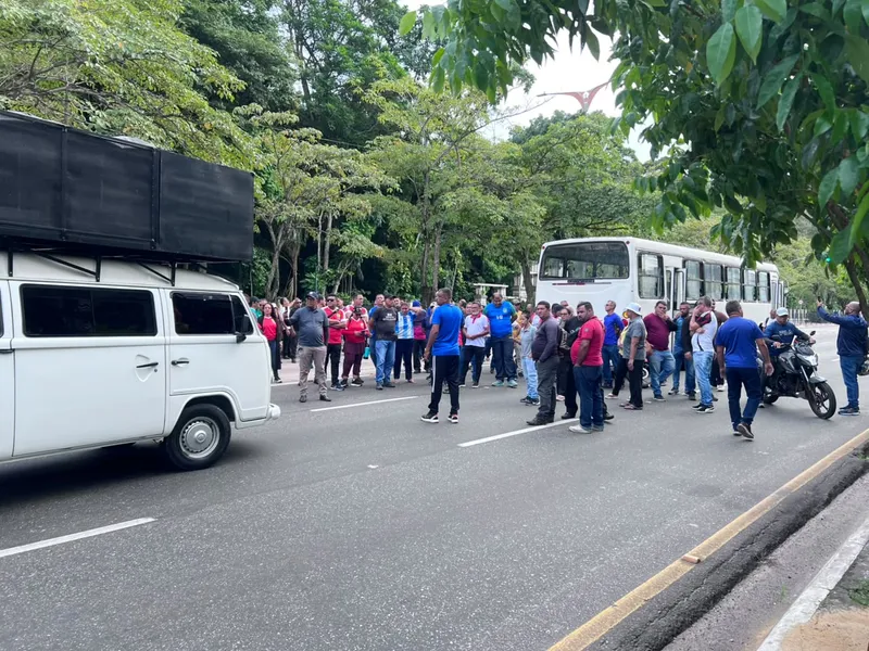 Trânsito é liberado na Almirante Barroso após protesto dos rodoviários