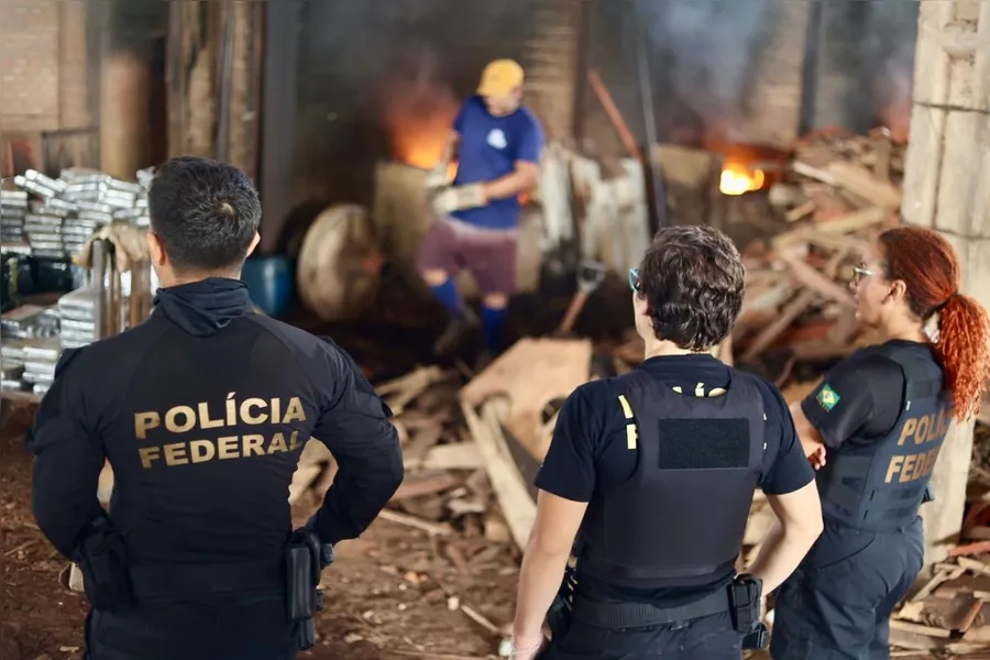PF incinera mais de 4 toneladas de drogas no Pará